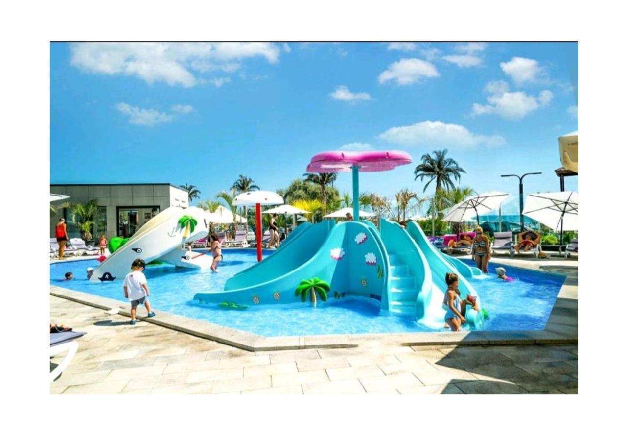 Andreas - Pool & Spa Beach Resort Năvodari Екстериор снимка