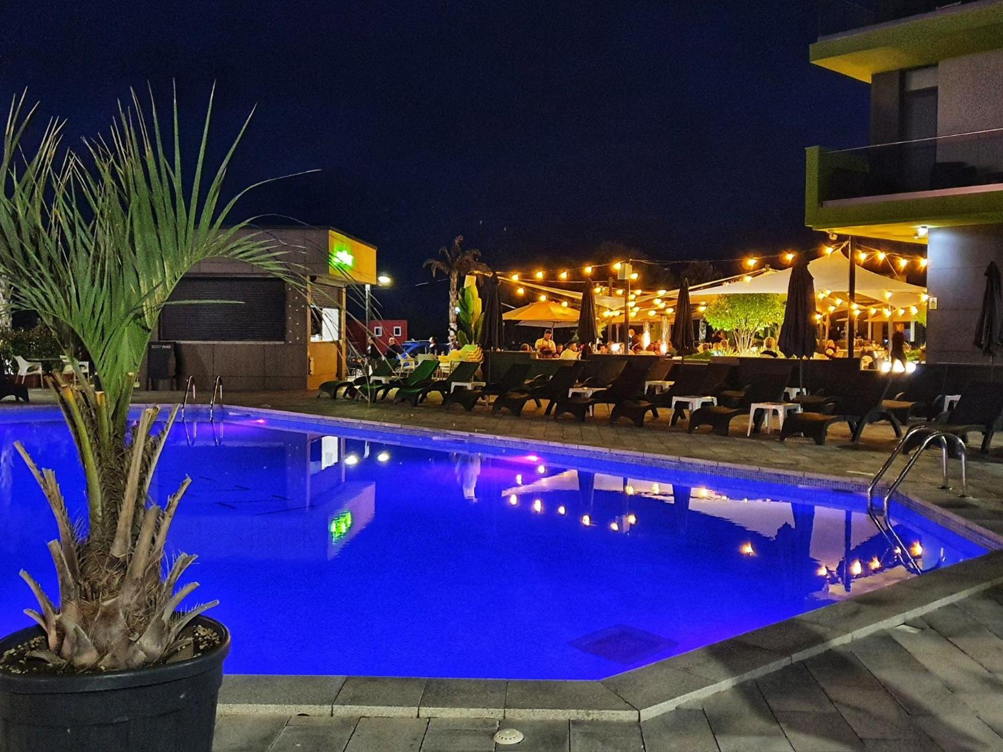 Andreas - Pool & Spa Beach Resort Năvodari Екстериор снимка